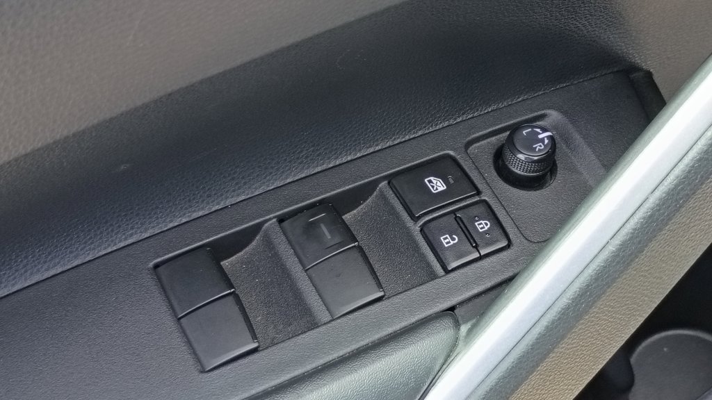 Used 2024 Toyota Corolla Cross AWD Hybrid image 20