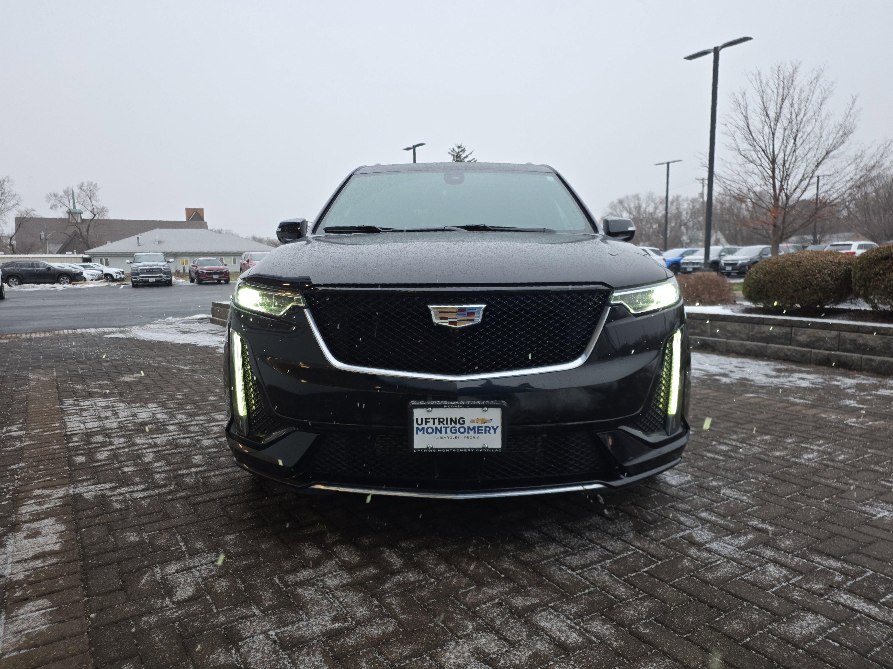 Used 2023 Cadillac XT6 Sport w/ Platinum Package image 9