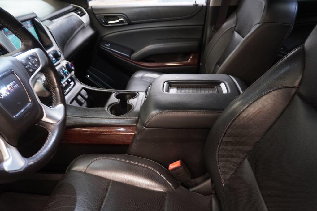 Used 2017 GMC Yukon SLT w/ Open Road Package AWD/4WD image 8