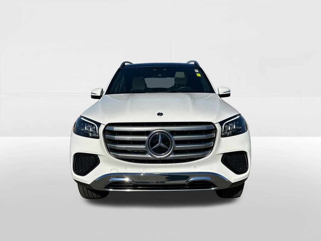 Used 2025 Mercedes-Benz GLS 450 4MATIC image 6