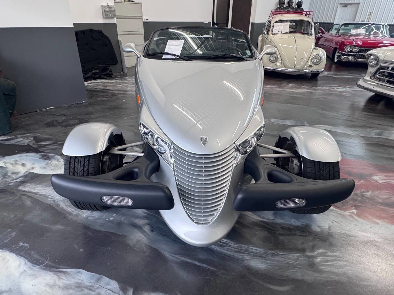 Used 2000 Plymouth Prowler image 9