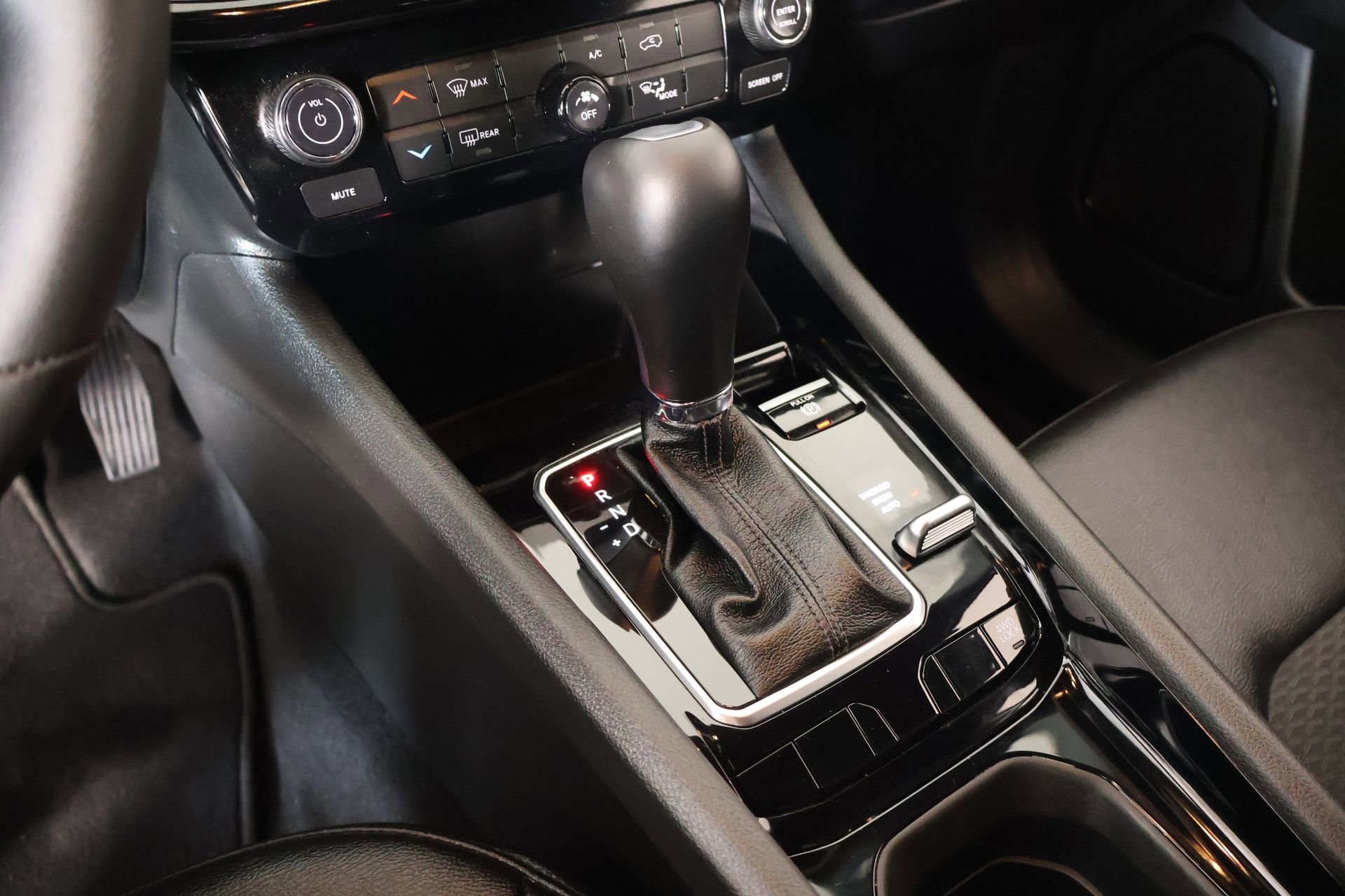 Used 2026 Jeep Compass Altitude image 8