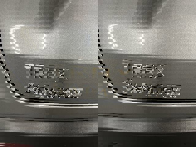 Certified 2025 Chevrolet Trax LT w/ LT Convenience Package image 31