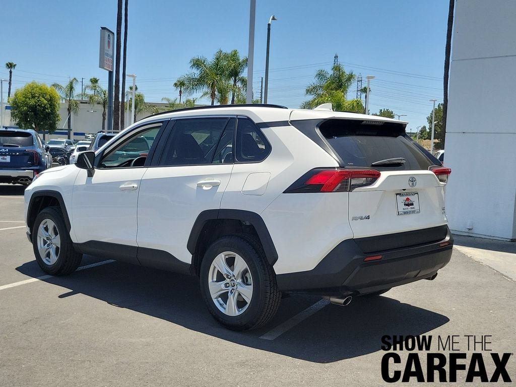 Used 2019 Toyota RAV4 XLE AWD/4WD image 3