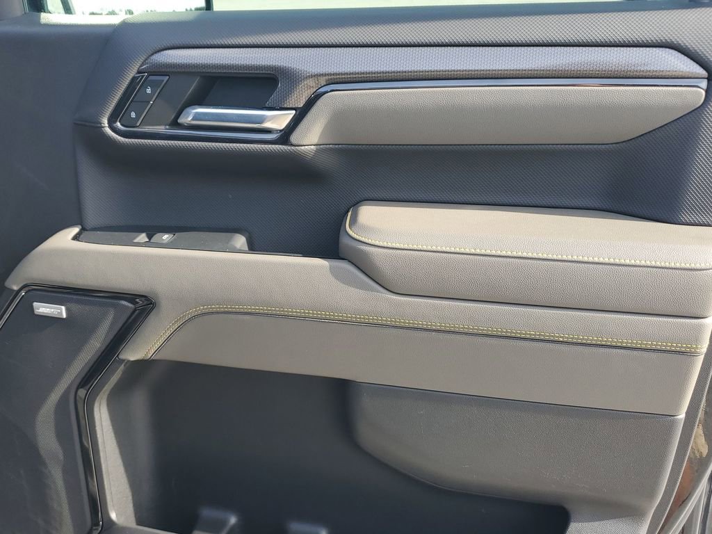 Used 2024 Chevrolet Silverado 1500 ZR2 w/ Technology Package image 45