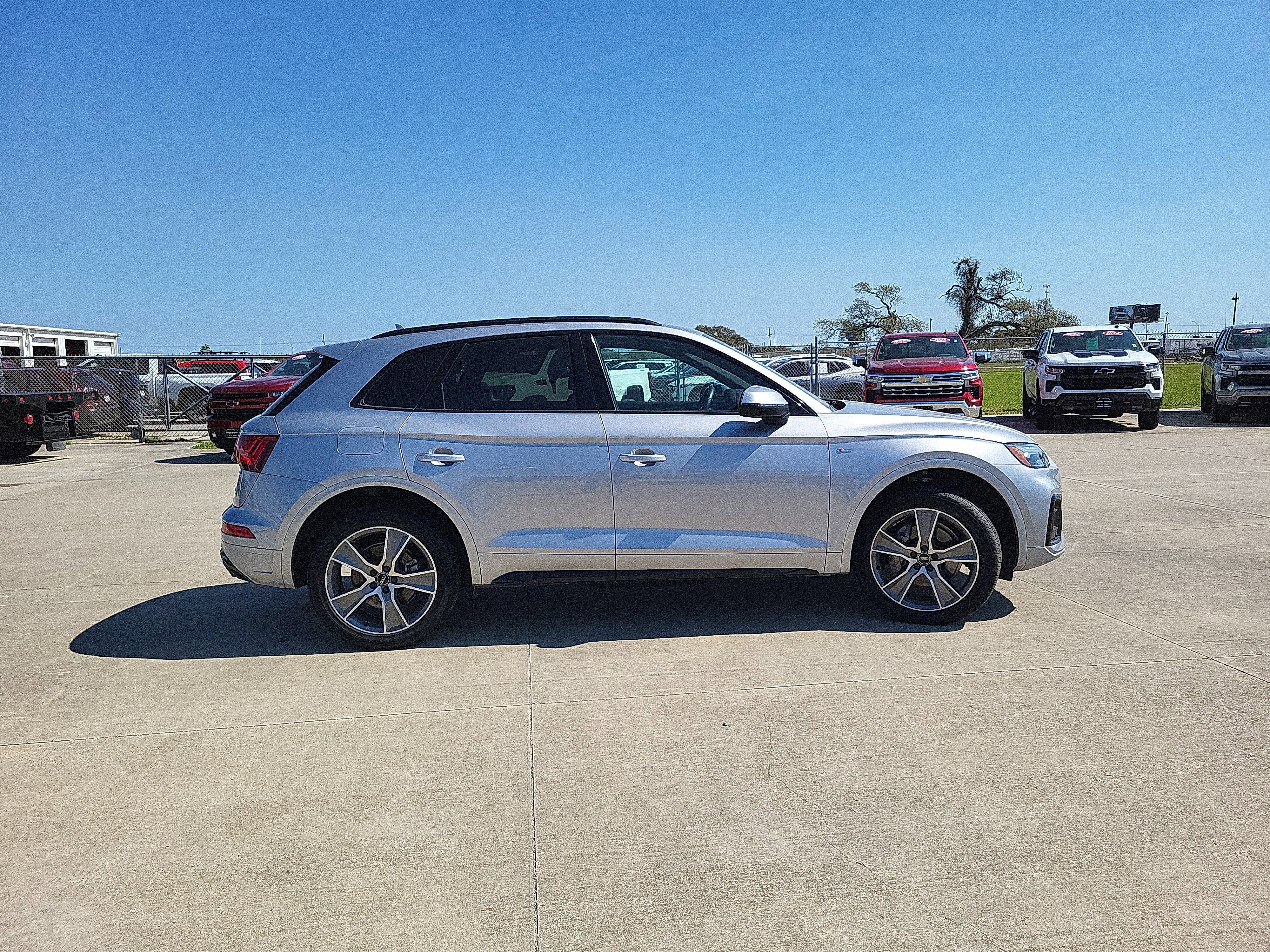 Used 2025 Audi Q5 2.0T Premium image 4