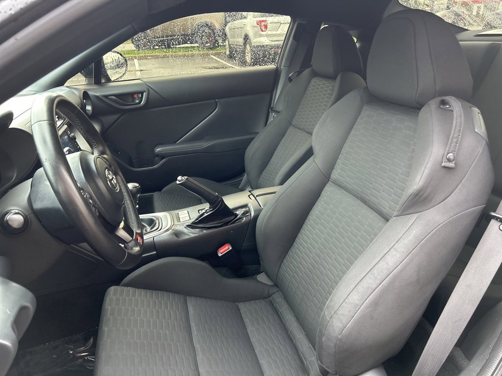 Used 2022 Toyota GR86 Base image 9