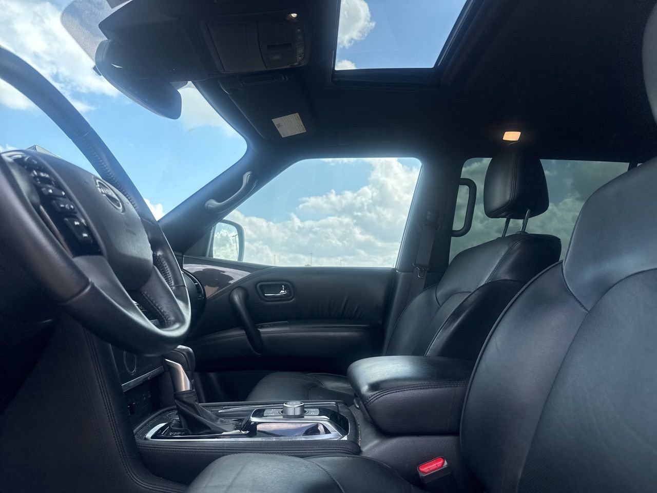 Used 2022 Nissan Armada SL w/ Midnight Edition Package image 39