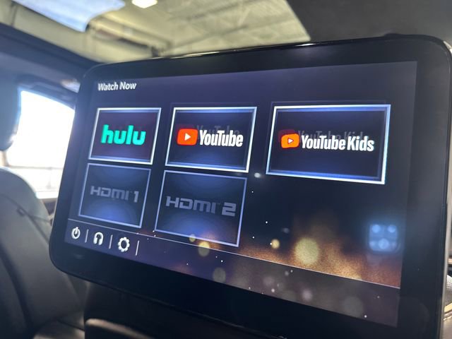 Used 2022 Cadillac Escalade ESV Sport Platinum w/ Heavy-Duty Trailer Package image 32