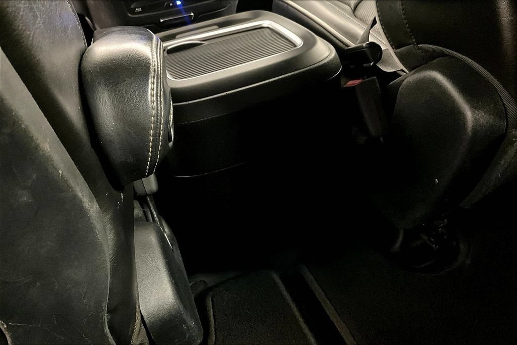 Used 2020 Chrysler Pacifica Limited w/ Advanced Safetytec Group FWD image 36
