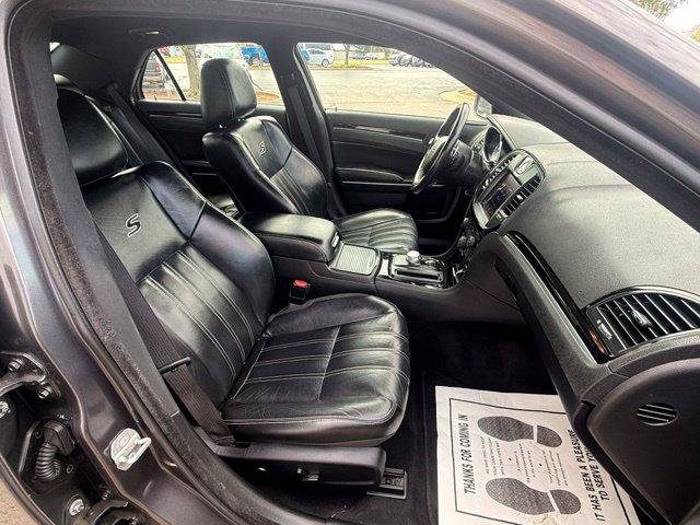 Used 2021 Chrysler 300 S RWD image 3