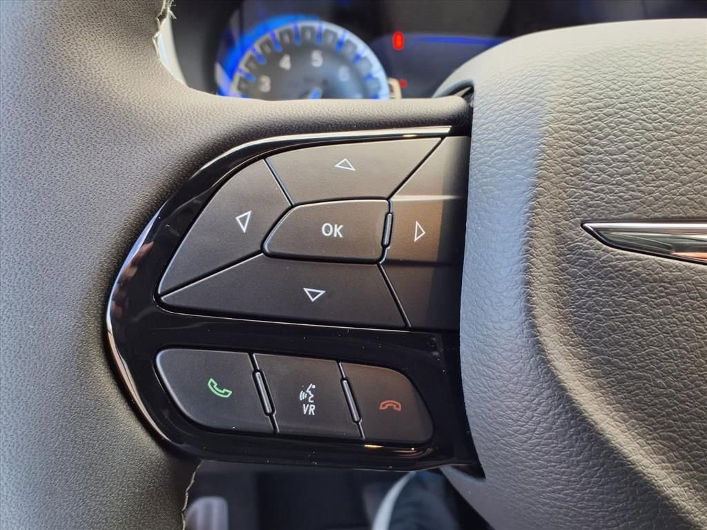 New 2026 Chrysler Pacifica Select w/ S Appearance Package AWD/4WD image 38