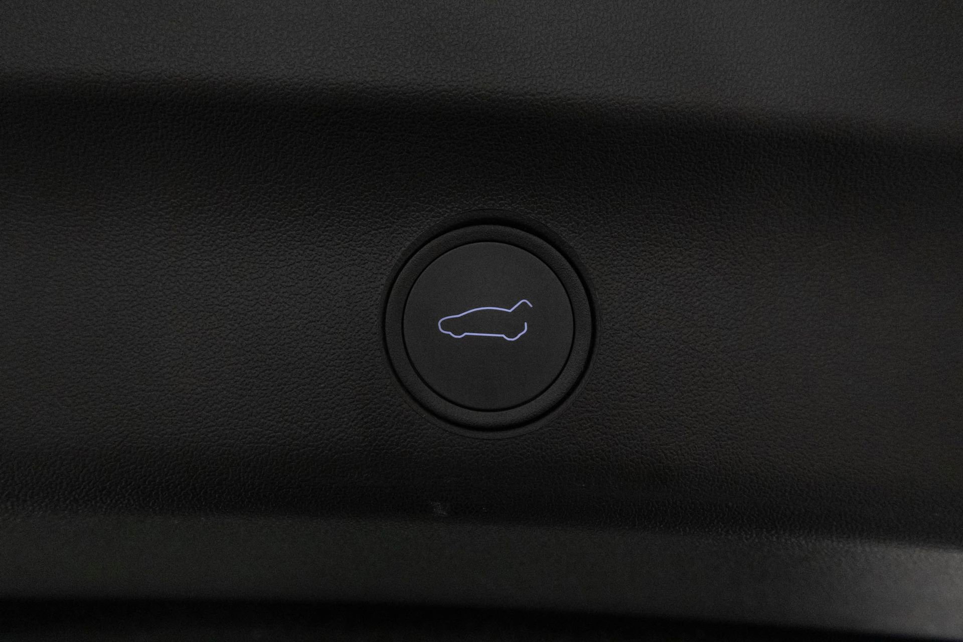 Used 2020 Tesla Model Y Long Range image 37