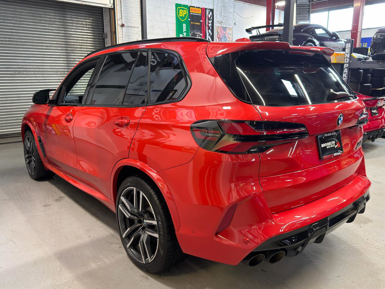 Used 2024 BMW X5 M Competition w/ Executive Package image 9