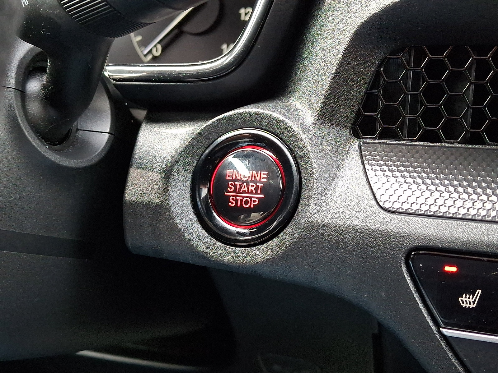 Used 2025 Honda CR-V EX image 25