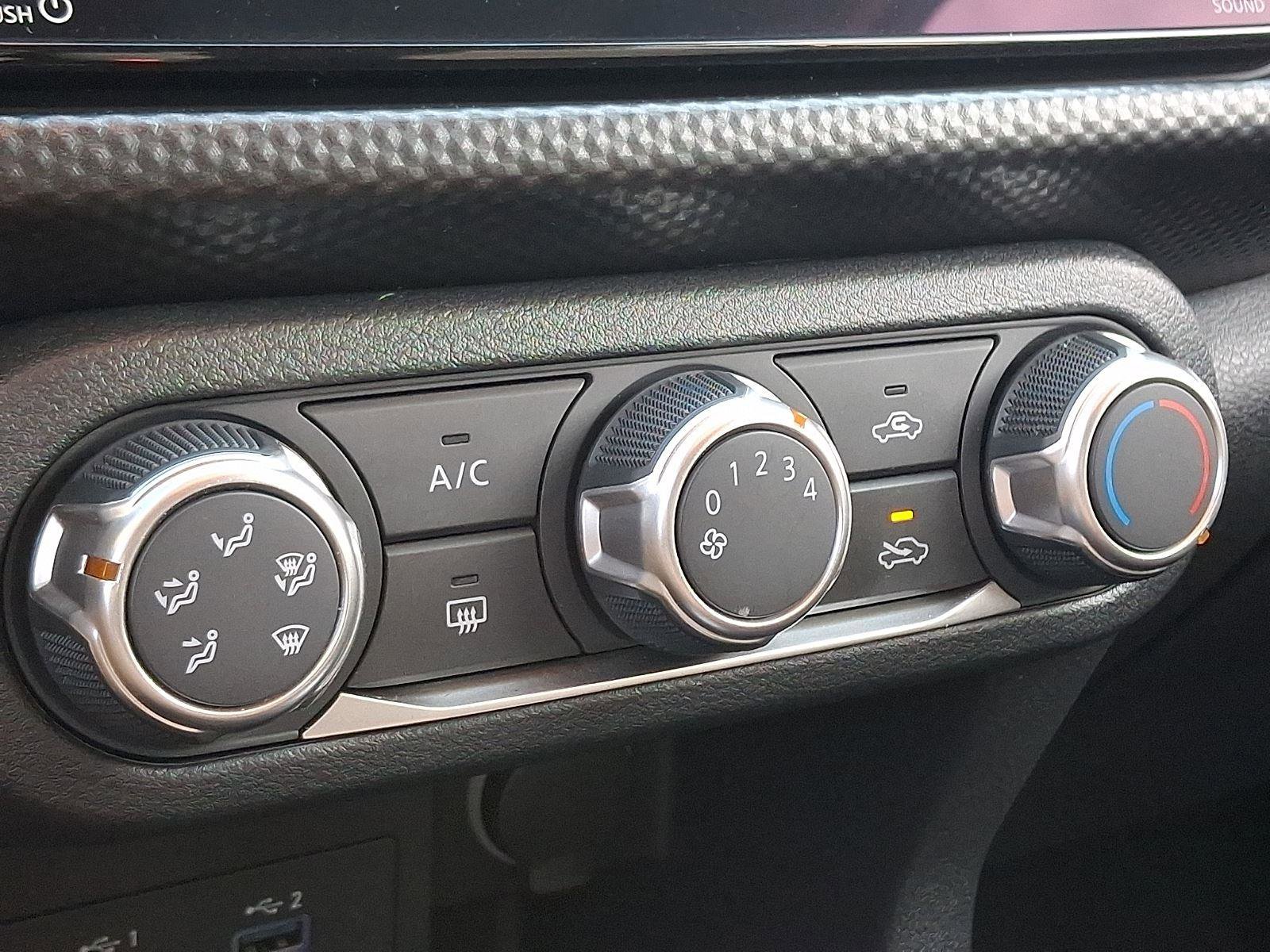 Used 2024 Nissan Kicks SV image 16