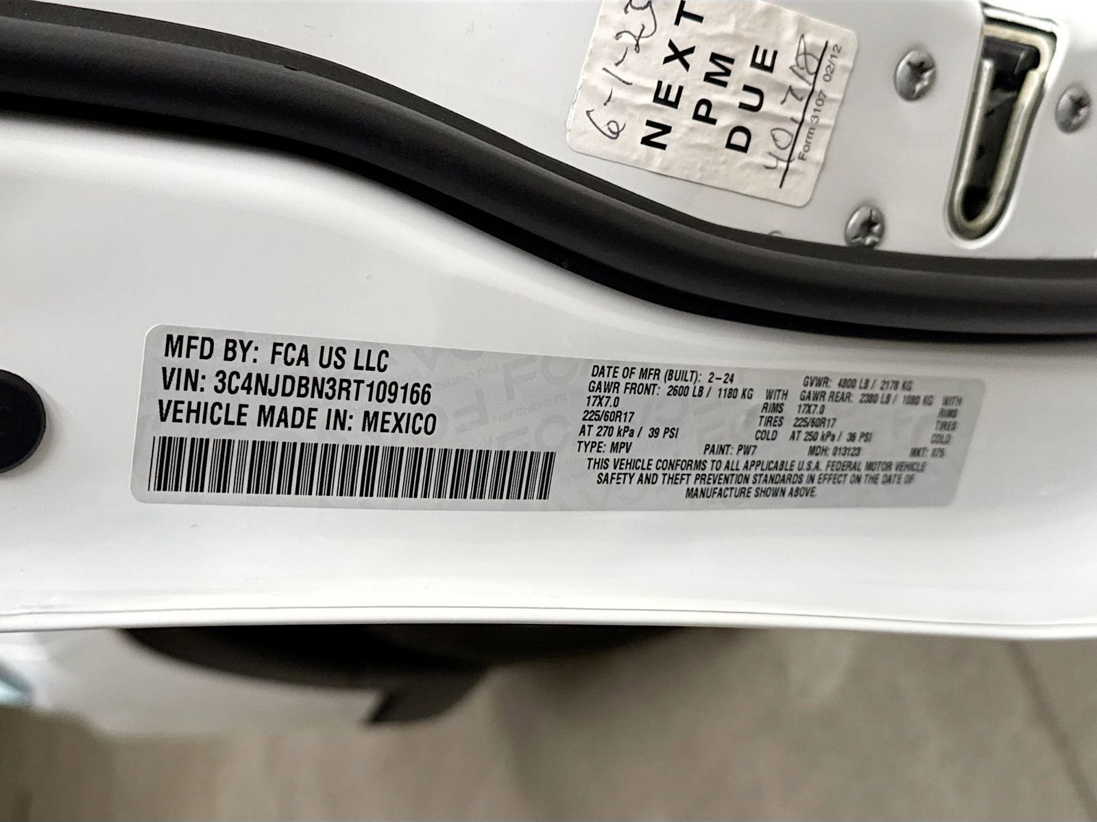 Used 2024 Jeep Compass Latitude image 31