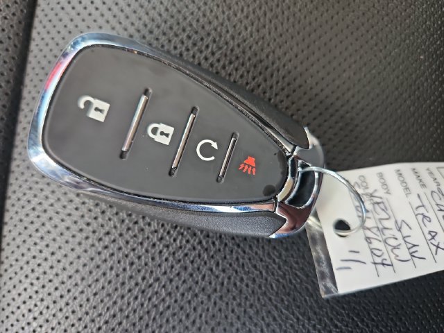 Used 2025 Chevrolet Trax ACTIV w/ Driver Confidence Package FWD image 28