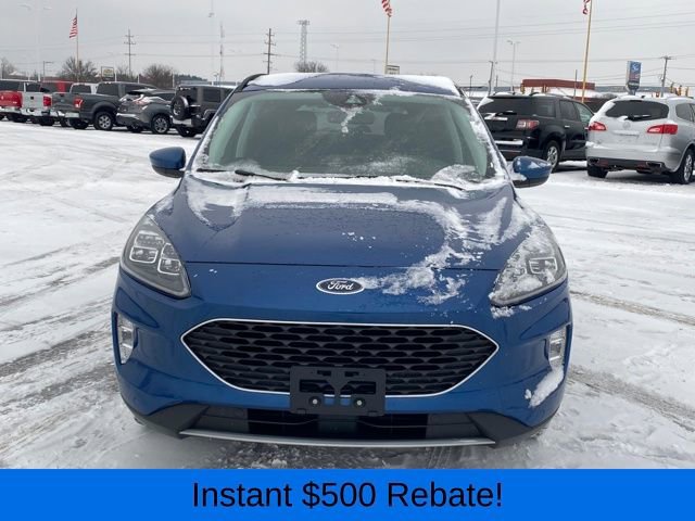 Used 2022 Ford Escape Titanium image 2