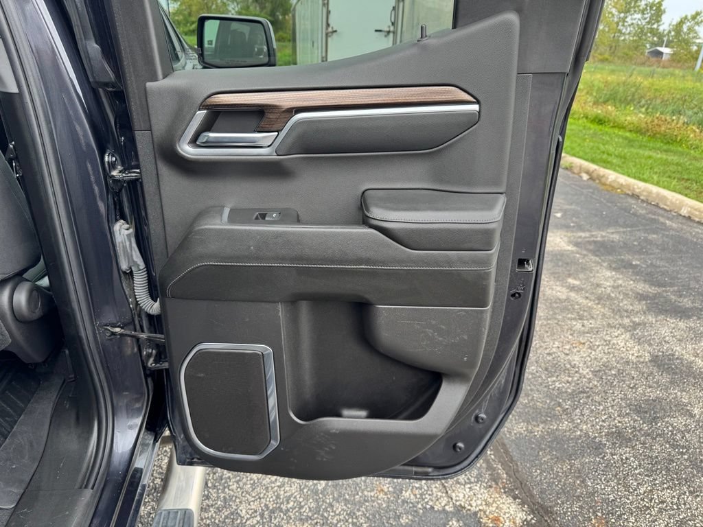Used 2024 Chevrolet Silverado 1500 LT AWD/4WD image 23