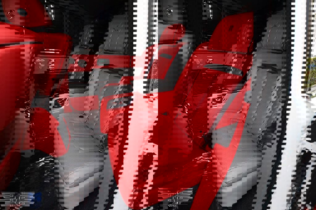 Used 2019 Rolls-Royce Cullinan image 16