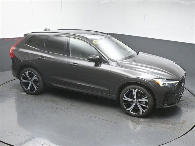 Certified 2023 Volvo XC60 B6 Ultimate w/ Protection Package Premier AWD/4WD image 42