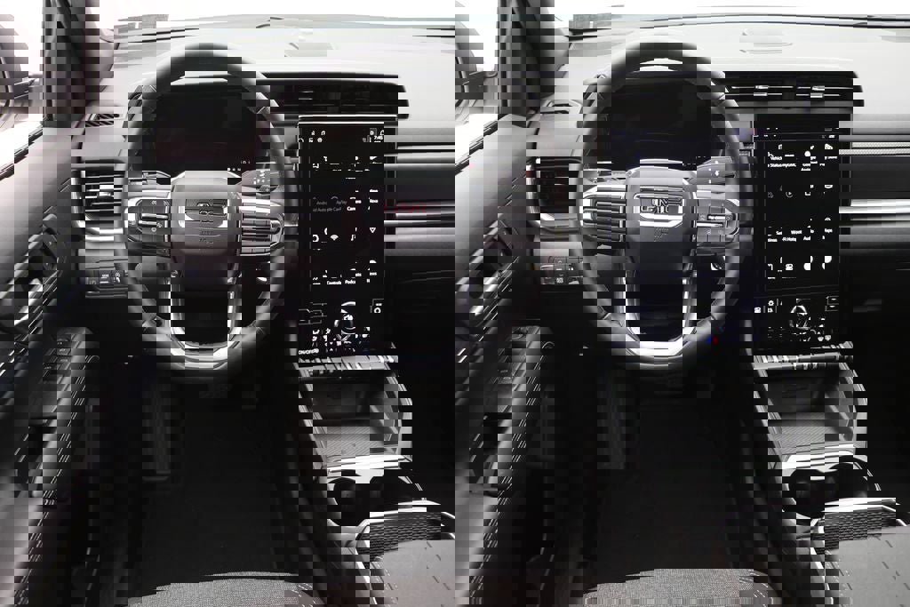 Used 2025 GMC Terrain Elevation image 13