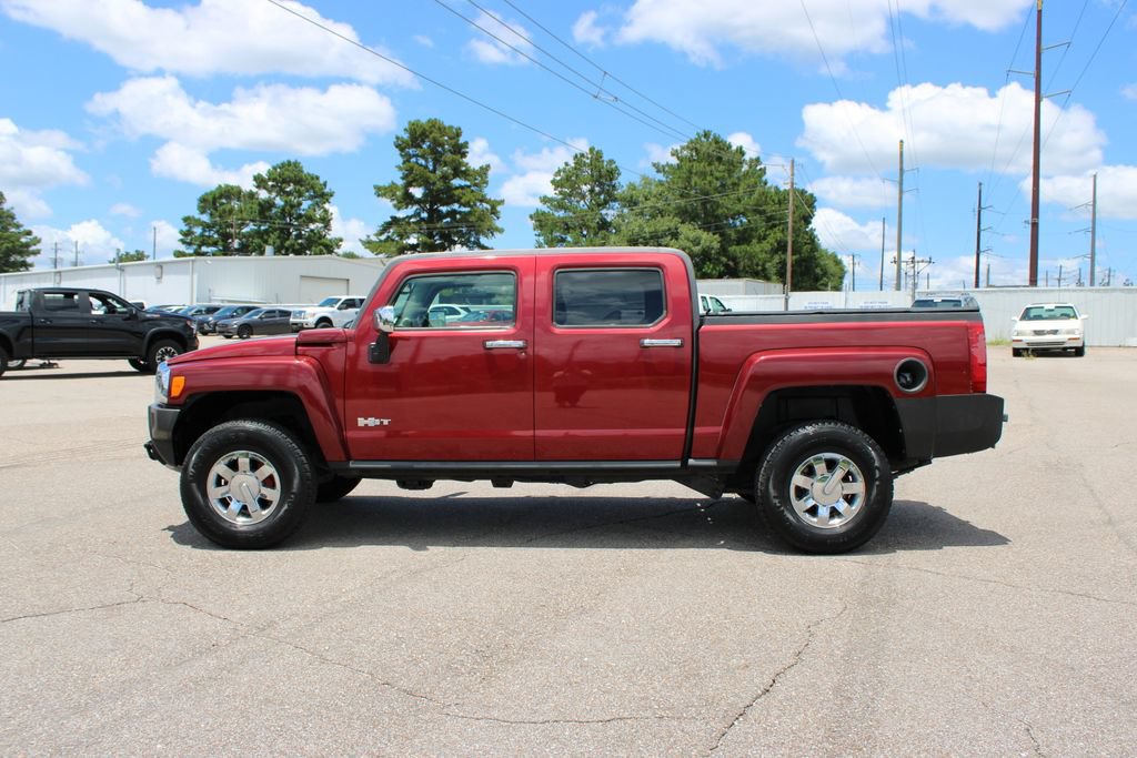 Used 2010 HUMMER H3T w/ Appearance Package AWD/4WD image 3