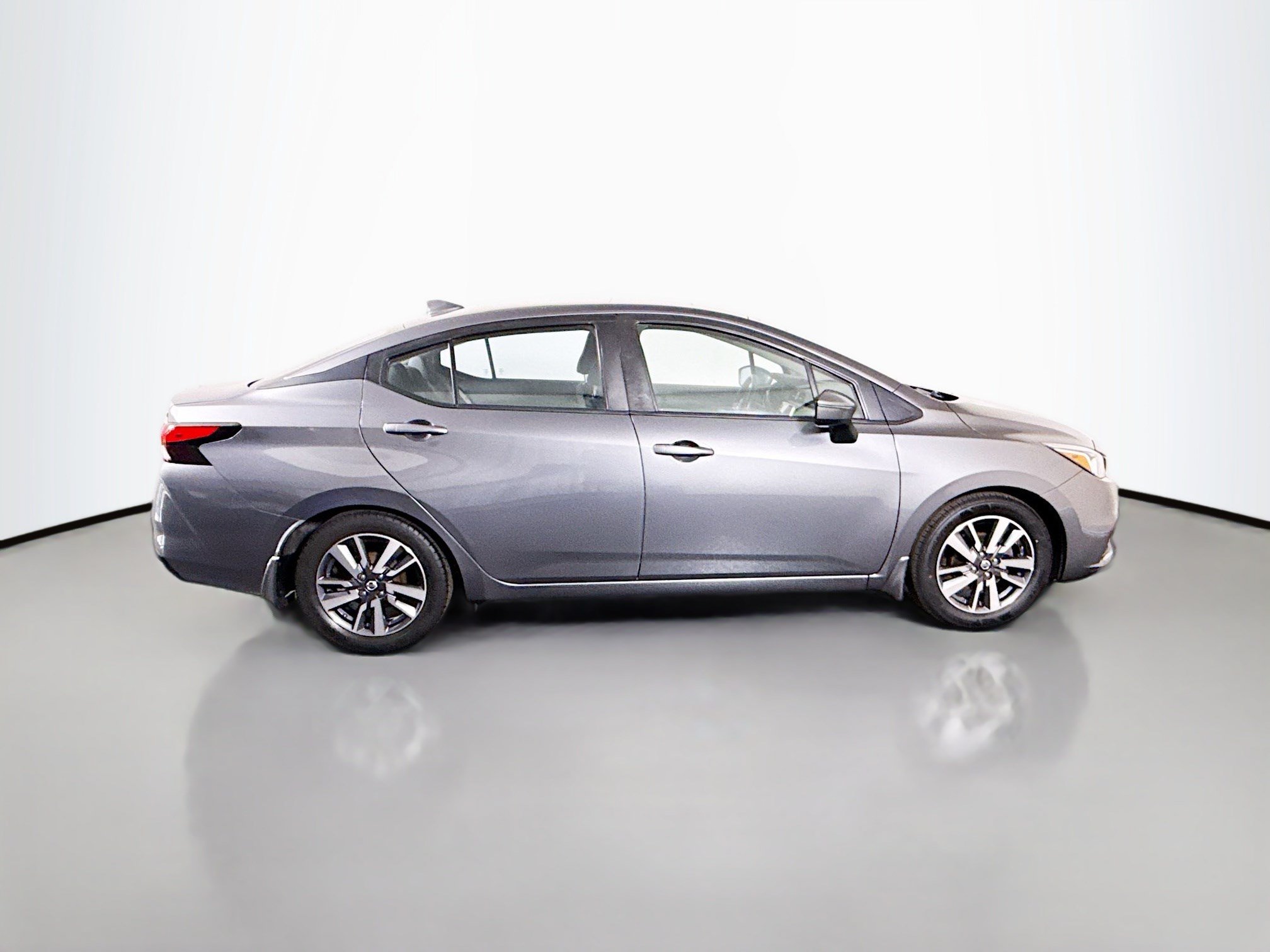 Used 2020 Nissan Versa SV FWD image 11