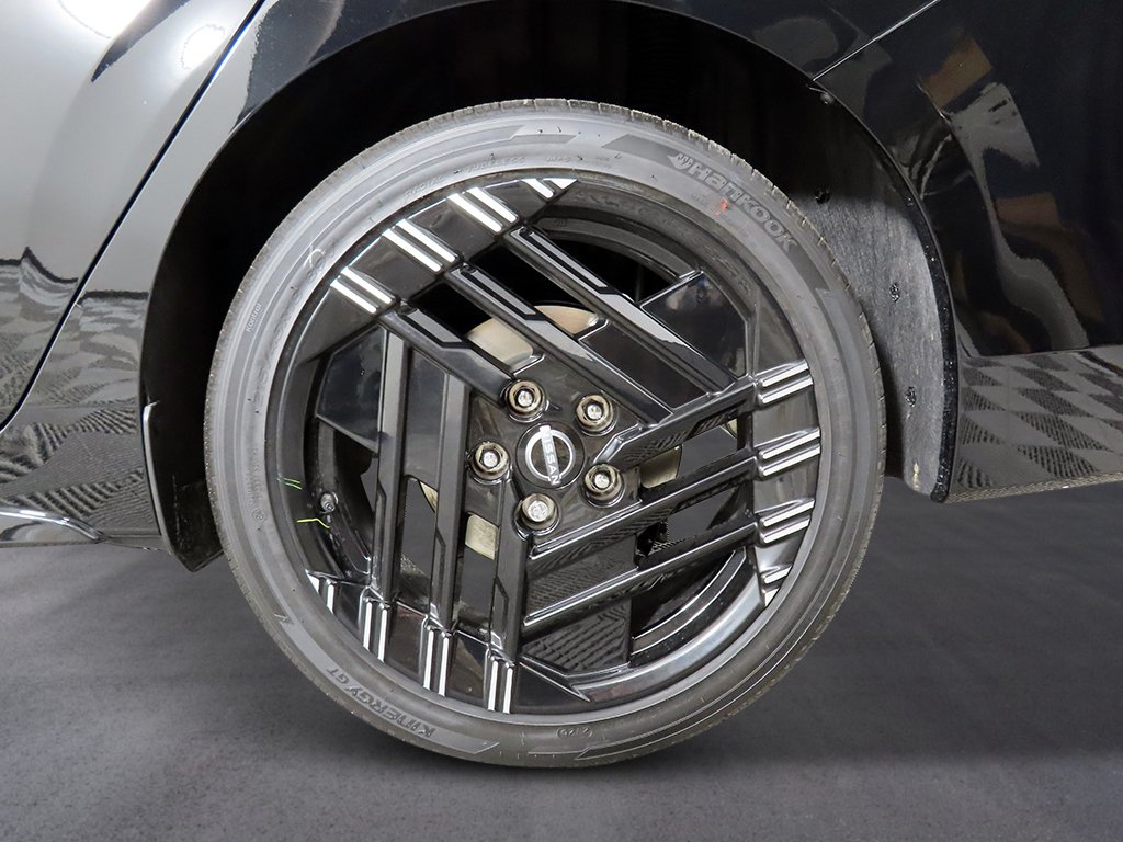New 2027 Nissan Sentra SR FWD image 9