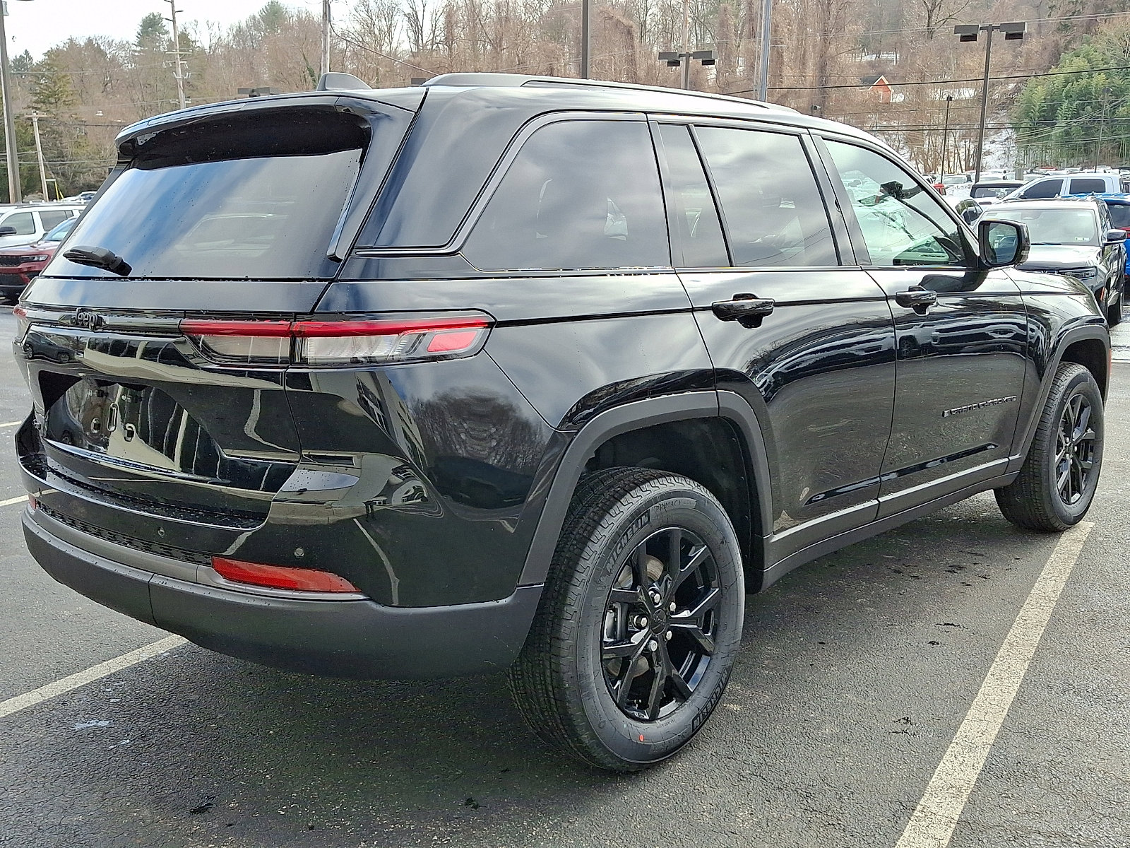 New 2026 Jeep Grand Cherokee Altitude AWD/4WD image 3