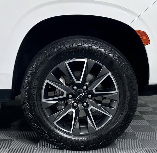 Used 2023 Chevrolet Tahoe Z71 w/ Luxury Package image 10