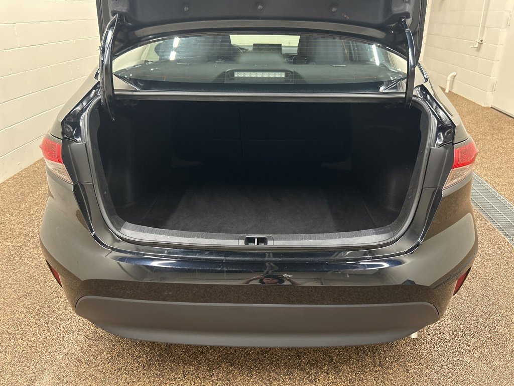 Used 2024 Toyota Corolla LE image 11