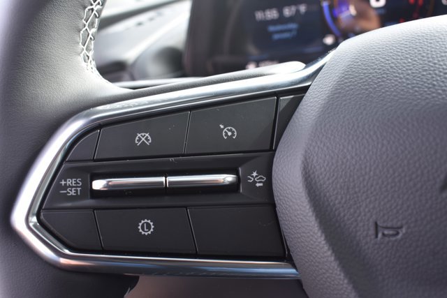 New 2026 Chevrolet Traverse LT w/ Sun and Wheel Package image 22