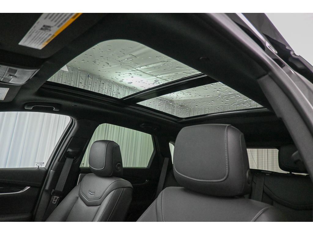 Certified 2024 Cadillac XT5 Premium Luxury w/ Technology Package AWD/4WD image 39