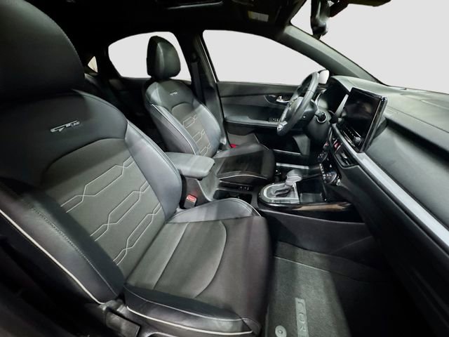 Used 2023 Kia Forte GT-Line w/ GT-Line Premium Package image 31
