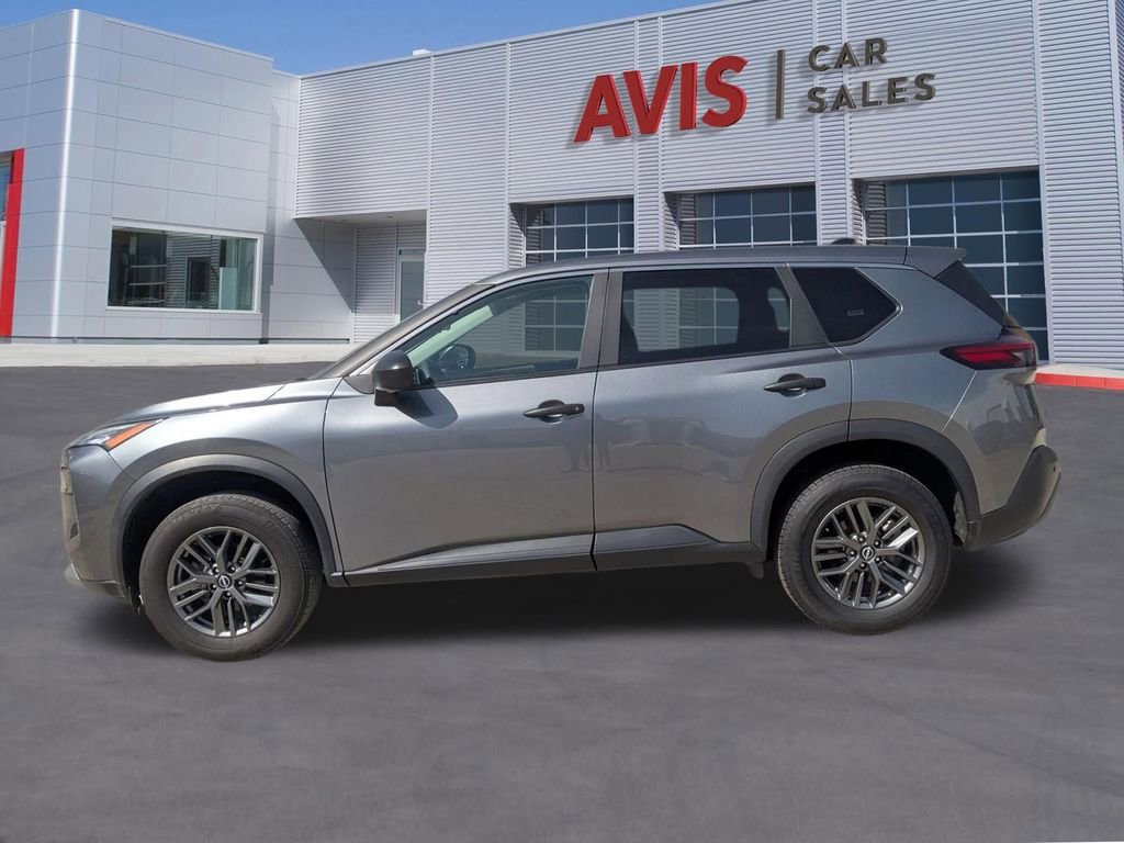 Used 2023 Nissan Rogue S image 10