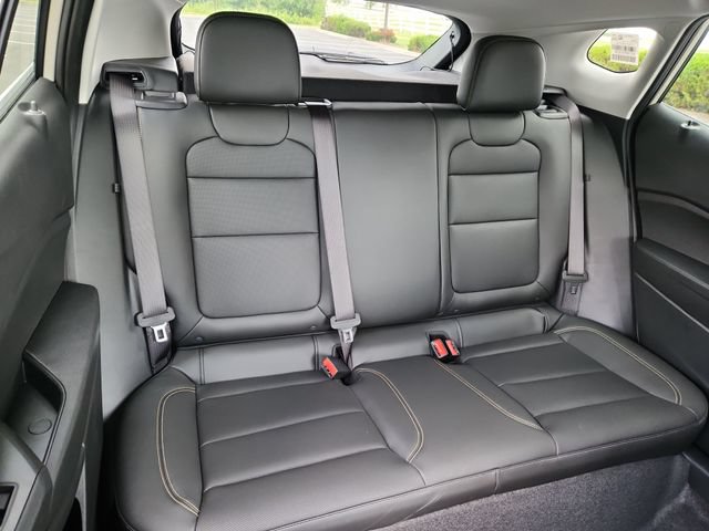 New 2026 Chevrolet Trax ACTIV w/ Sunroof Package FWD image 18