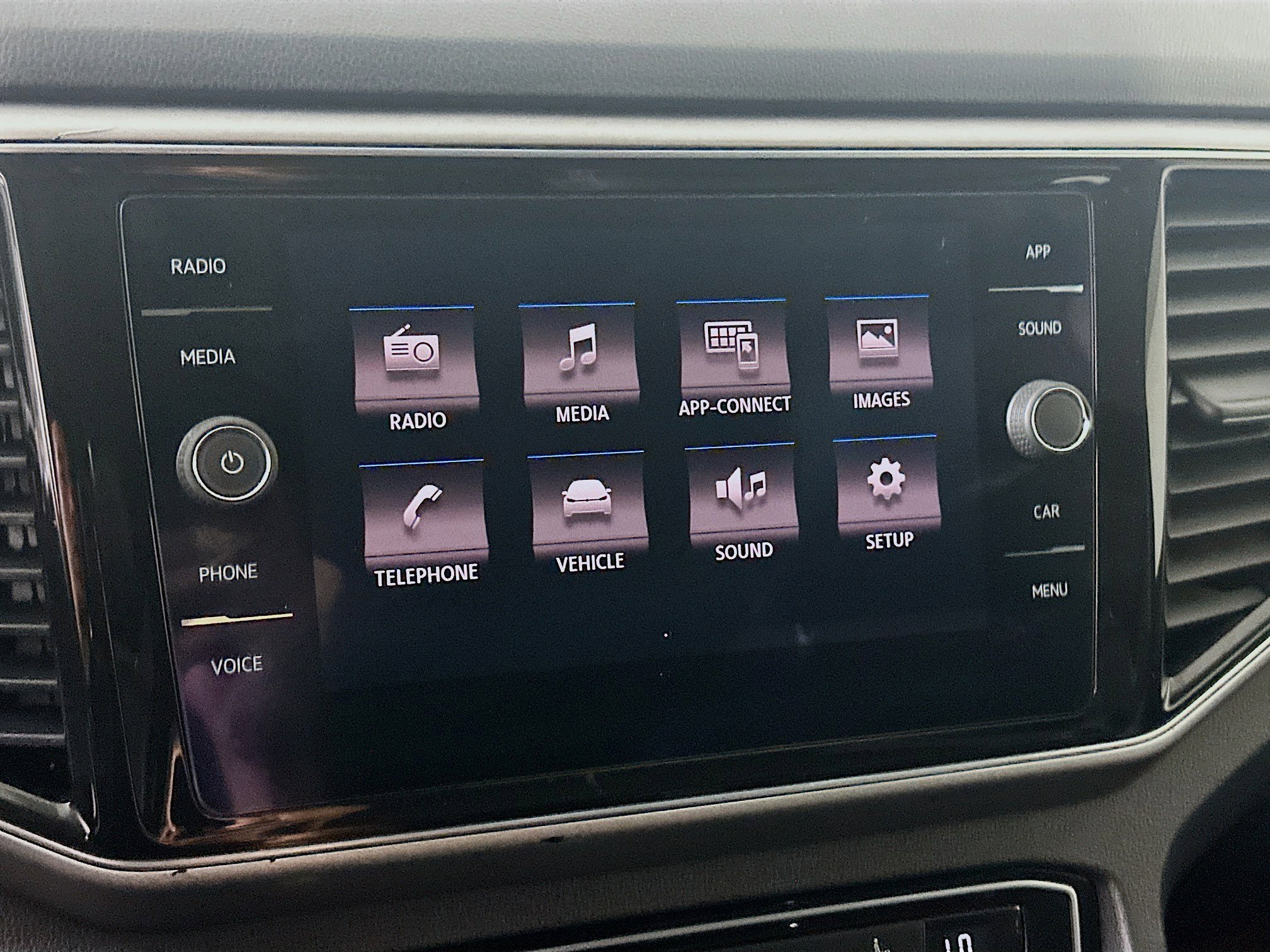 Used 2018 Volkswagen Atlas SEL image 21