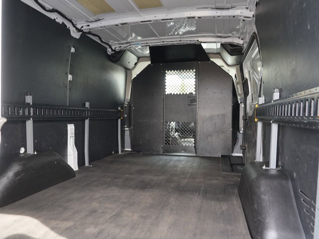 Used 2015 Ford Transit 150 130 Low Roof RWD image 18