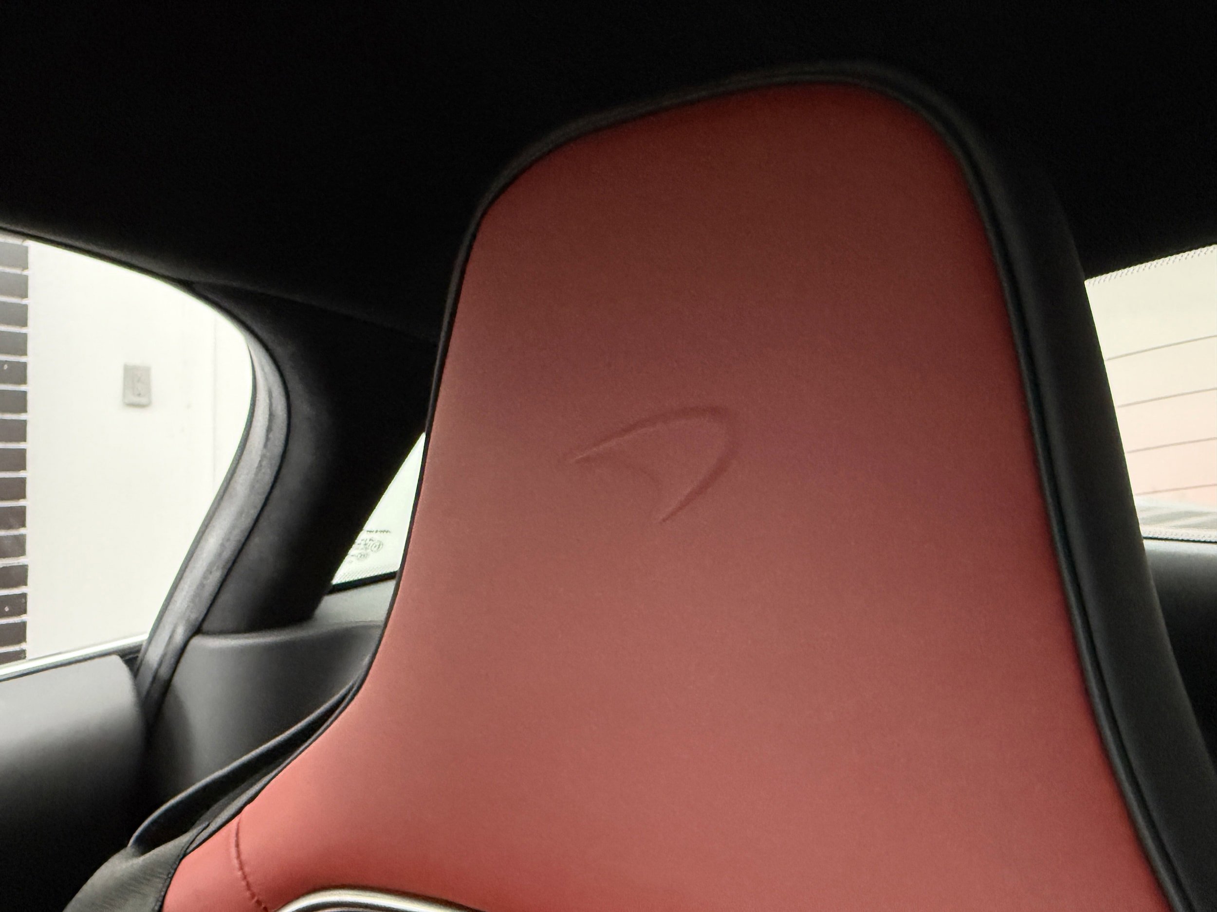 Used 2023 McLaren Artura RWD image 36