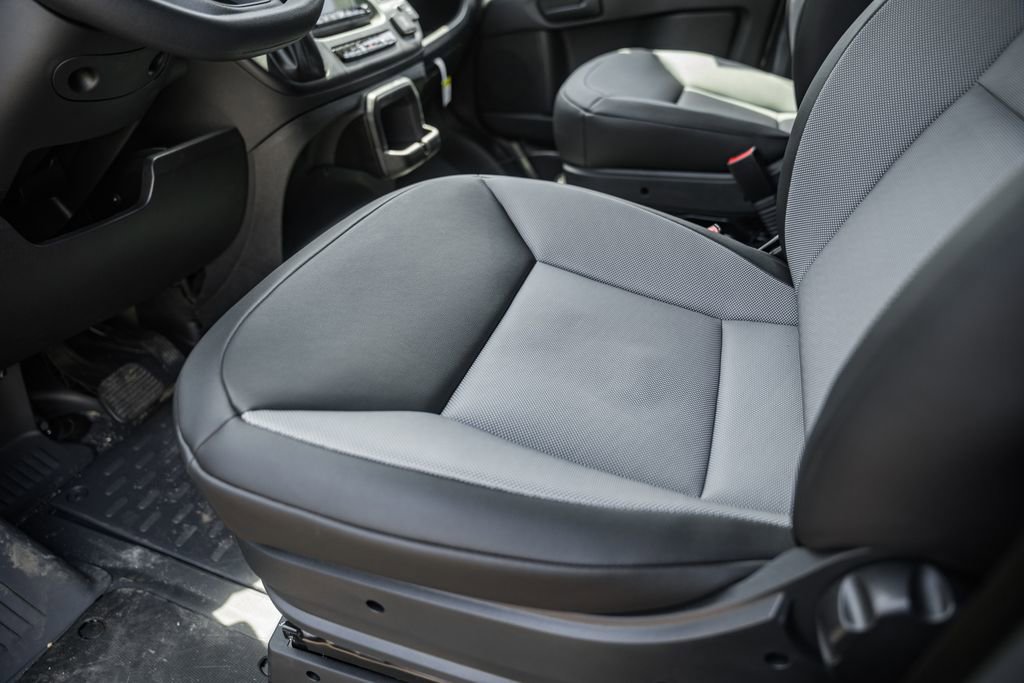 New 2025 RAM ProMaster 3500 w/ Quick Order Package 22G SLT image 30