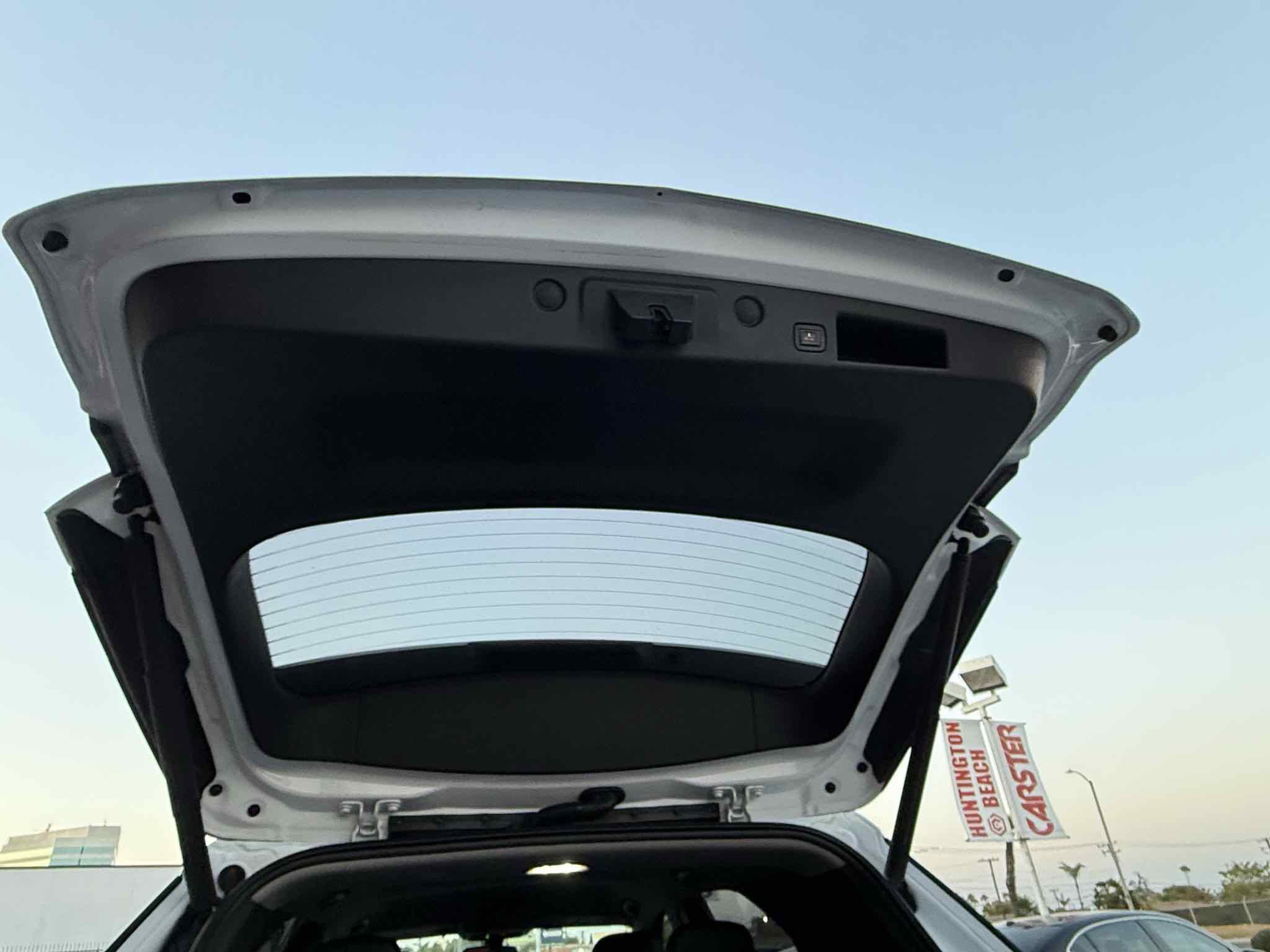 Used 2018 Chevrolet Equinox Premier FWD image 56