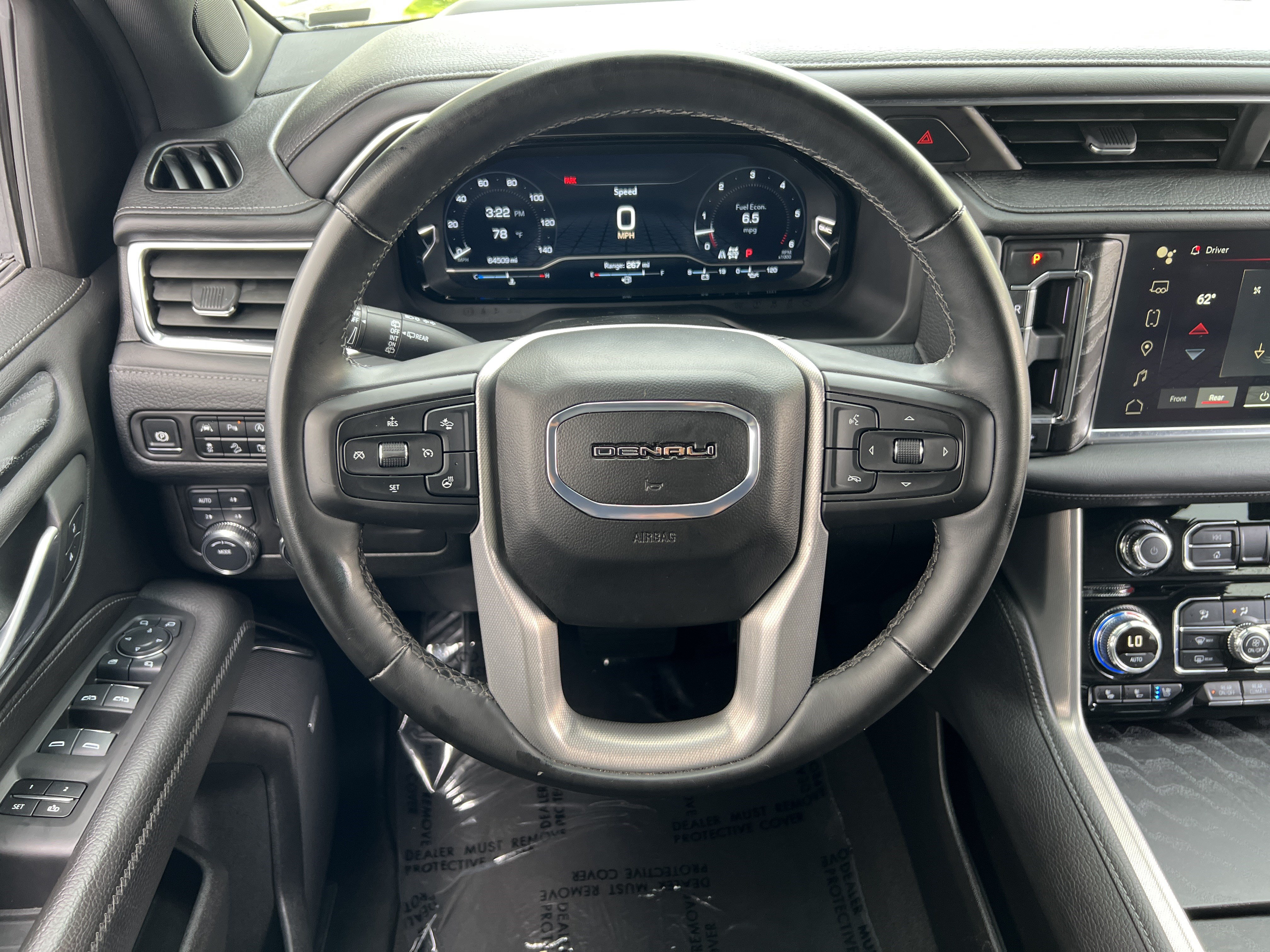 Used 2024 GMC Yukon XL Denali AWD/4WD image 29