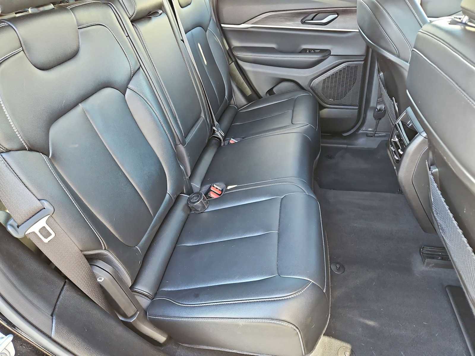 Used 2023 Jeep Grand Cherokee Limited image 20