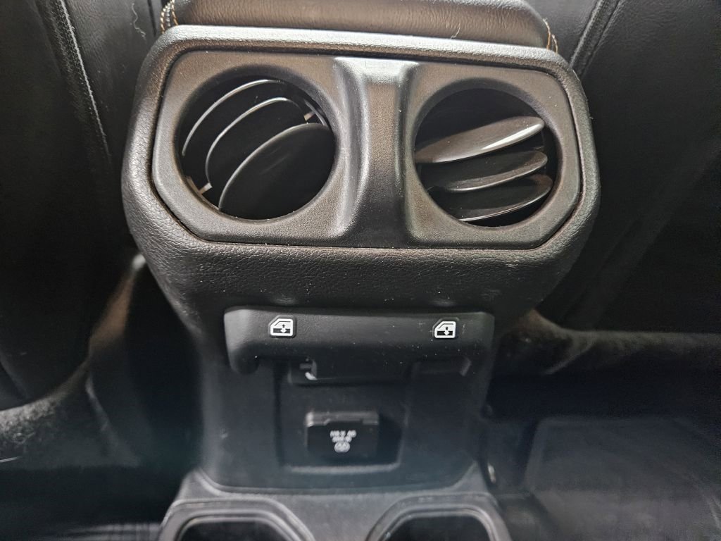 Used 2021 Jeep Gladiator Overland image 15