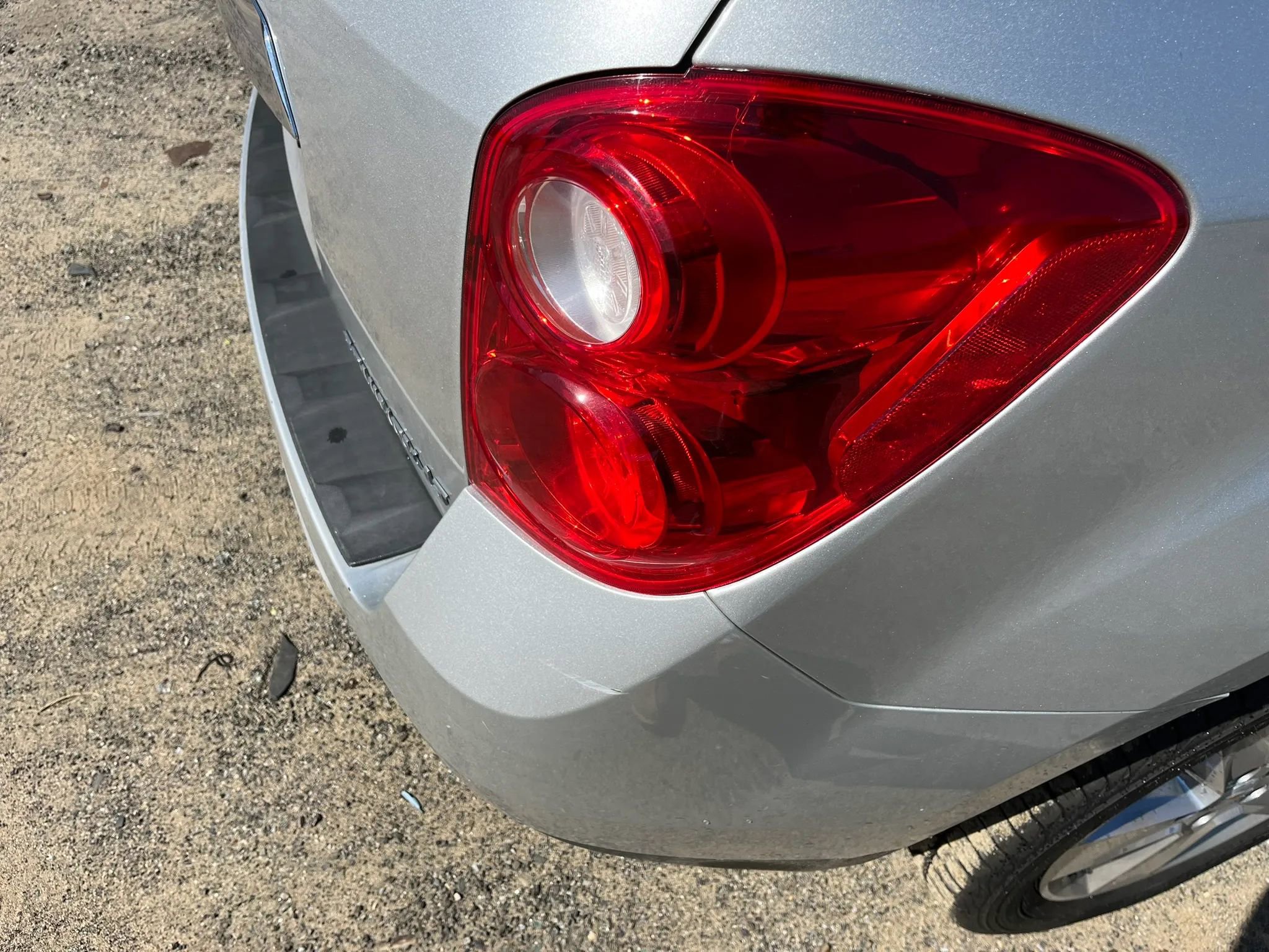 Used 2015 Chevrolet Equinox LT image 28