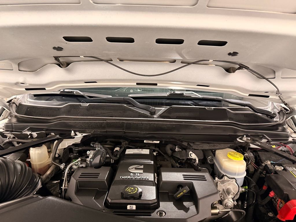 Used 2022 RAM 2500 Limited w/ Towing Technology Group image 11