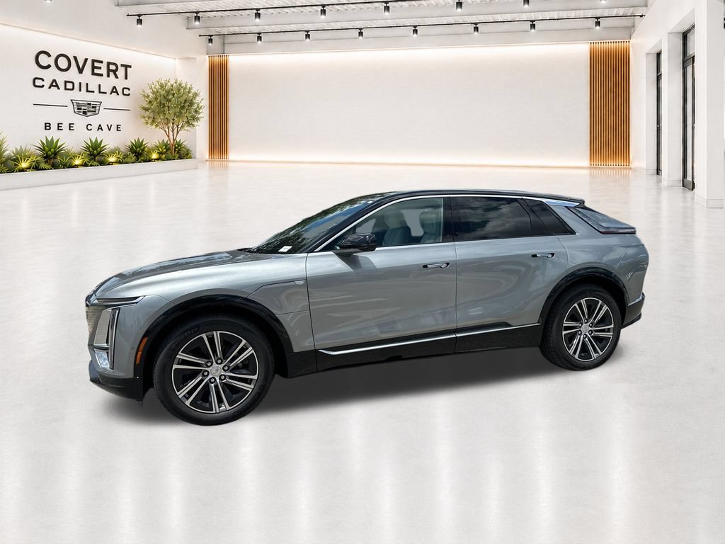 New 2026 Cadillac Lyriq Premium Luxury w/ LPO, Floor Liner Package AWD/4WD image 4
