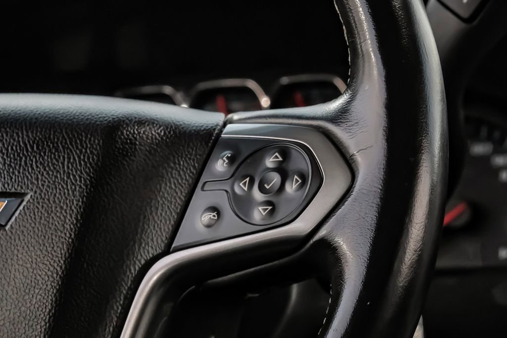 Used 2018 Chevrolet Suburban LT image 17